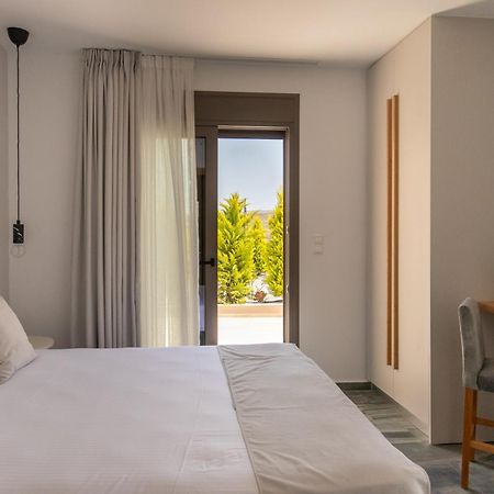 Marble Luxury Suites การ์เตรอส ภายนอก รูปภาพ