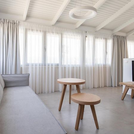 Marble Luxury Suites การ์เตรอส ภายนอก รูปภาพ