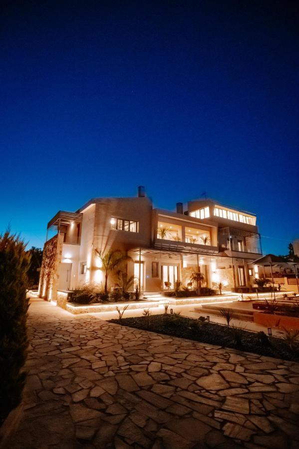 Marble Luxury Suites การ์เตรอส ภายนอก รูปภาพ