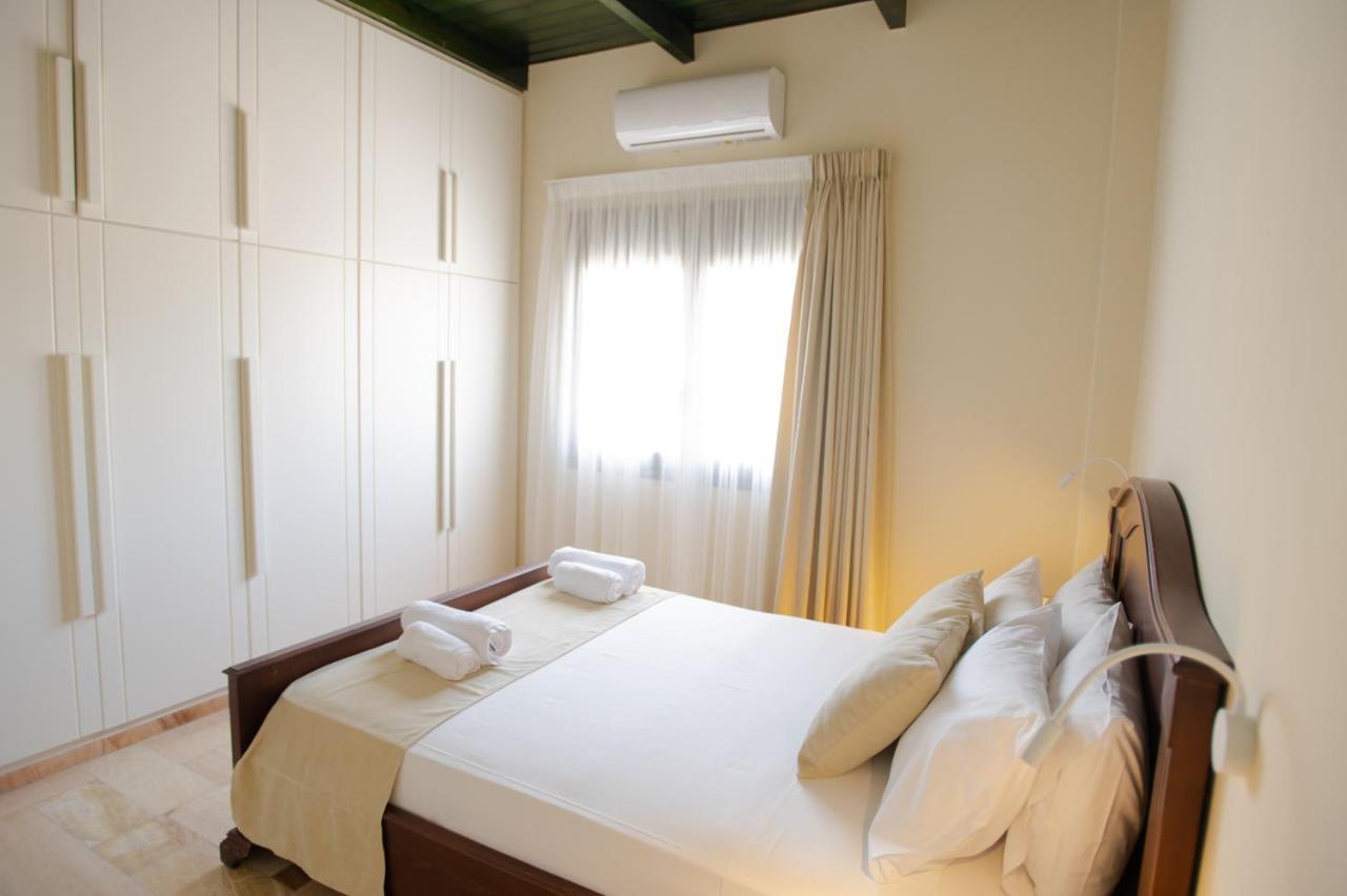 Marble Luxury Suites การ์เตรอส ภายนอก รูปภาพ