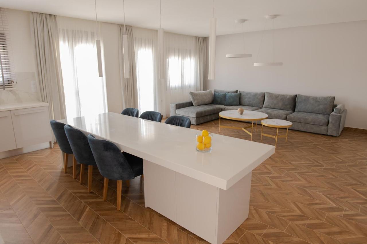 Marble Luxury Suites การ์เตรอส ภายนอก รูปภาพ