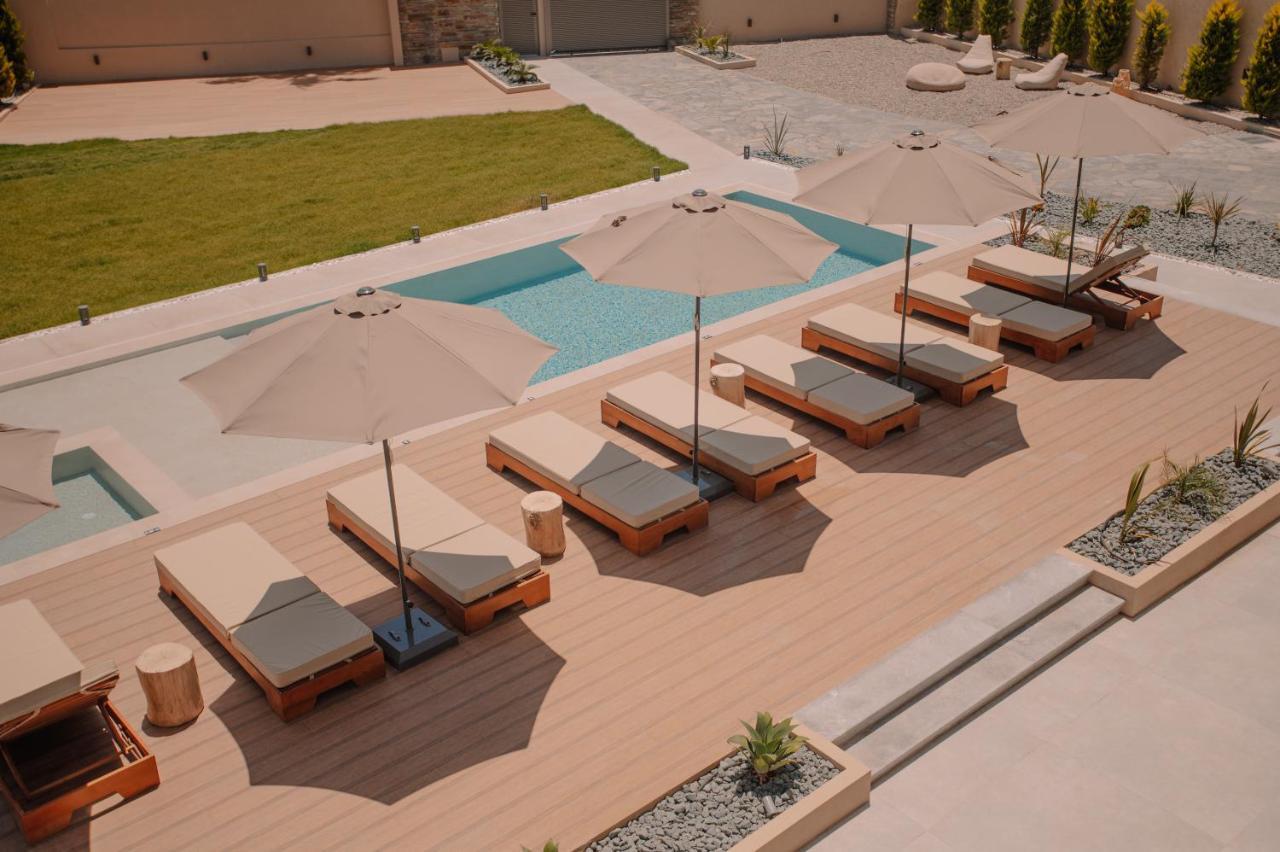 Marble Luxury Suites การ์เตรอส ภายนอก รูปภาพ
