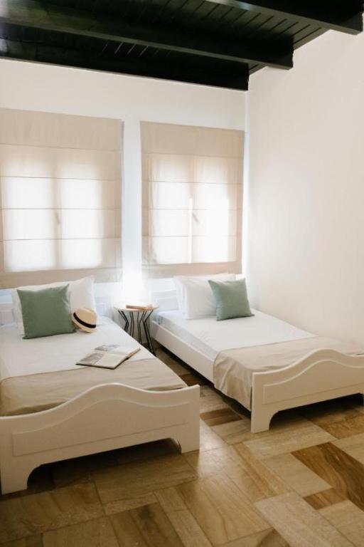 Marble Luxury Suites การ์เตรอส ภายนอก รูปภาพ