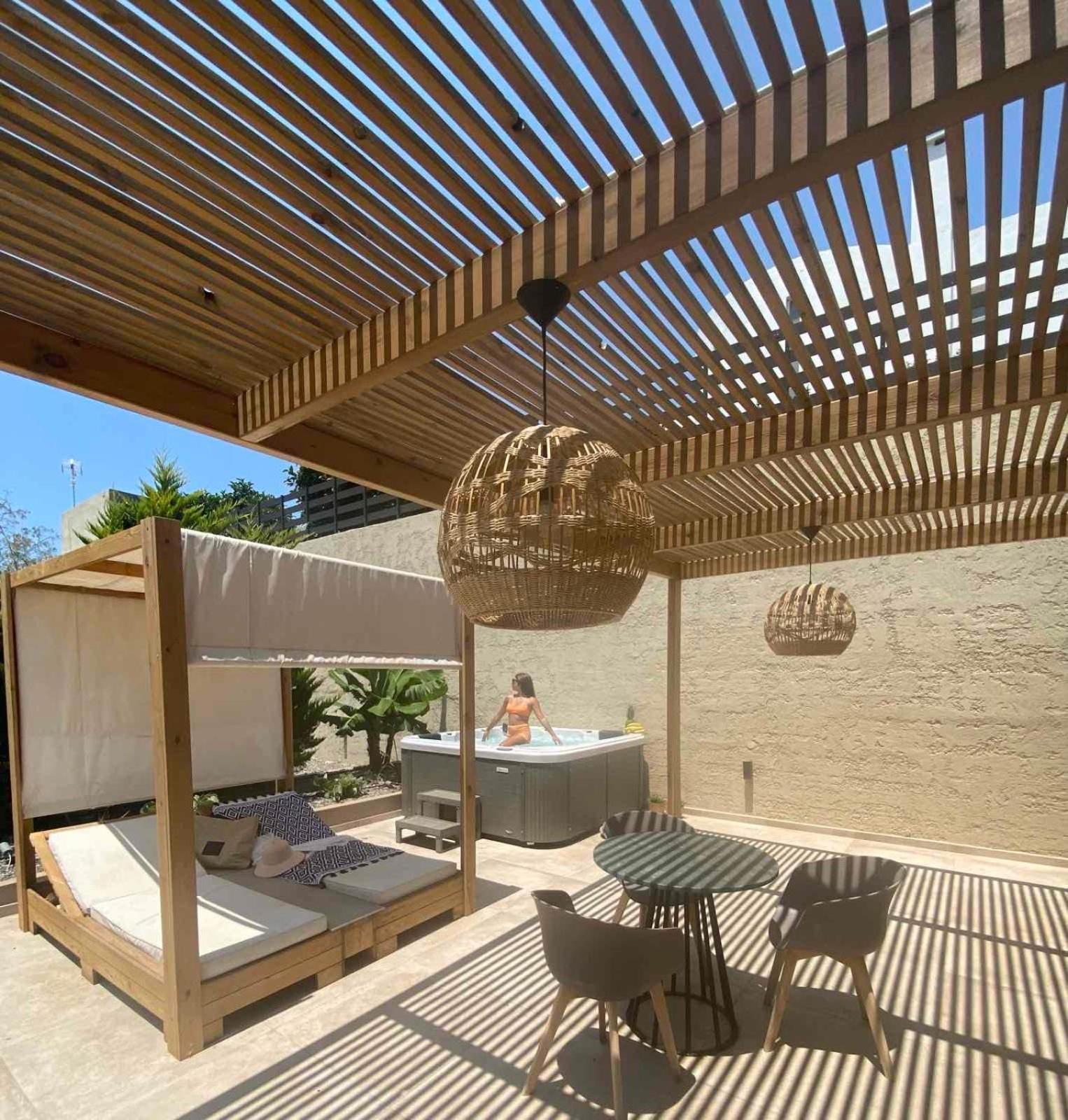 Marble Luxury Suites การ์เตรอส ภายนอก รูปภาพ
