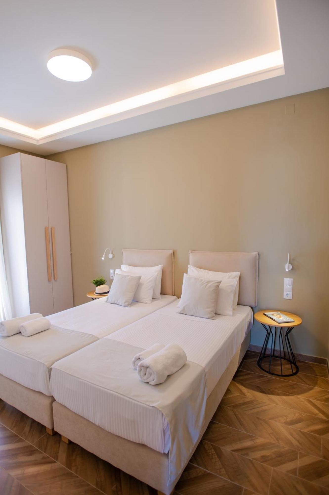 Marble Luxury Suites การ์เตรอส ภายนอก รูปภาพ