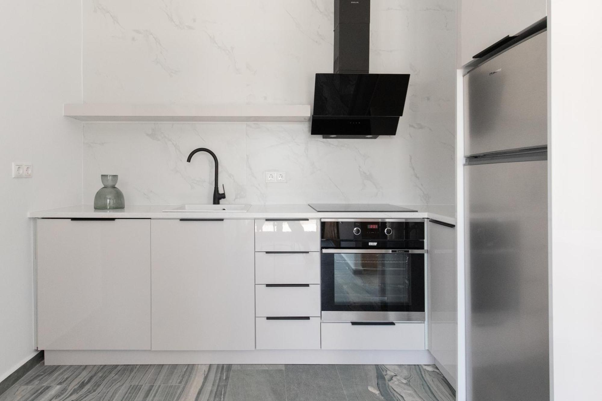 Marble Luxury Suites การ์เตรอส ภายนอก รูปภาพ
