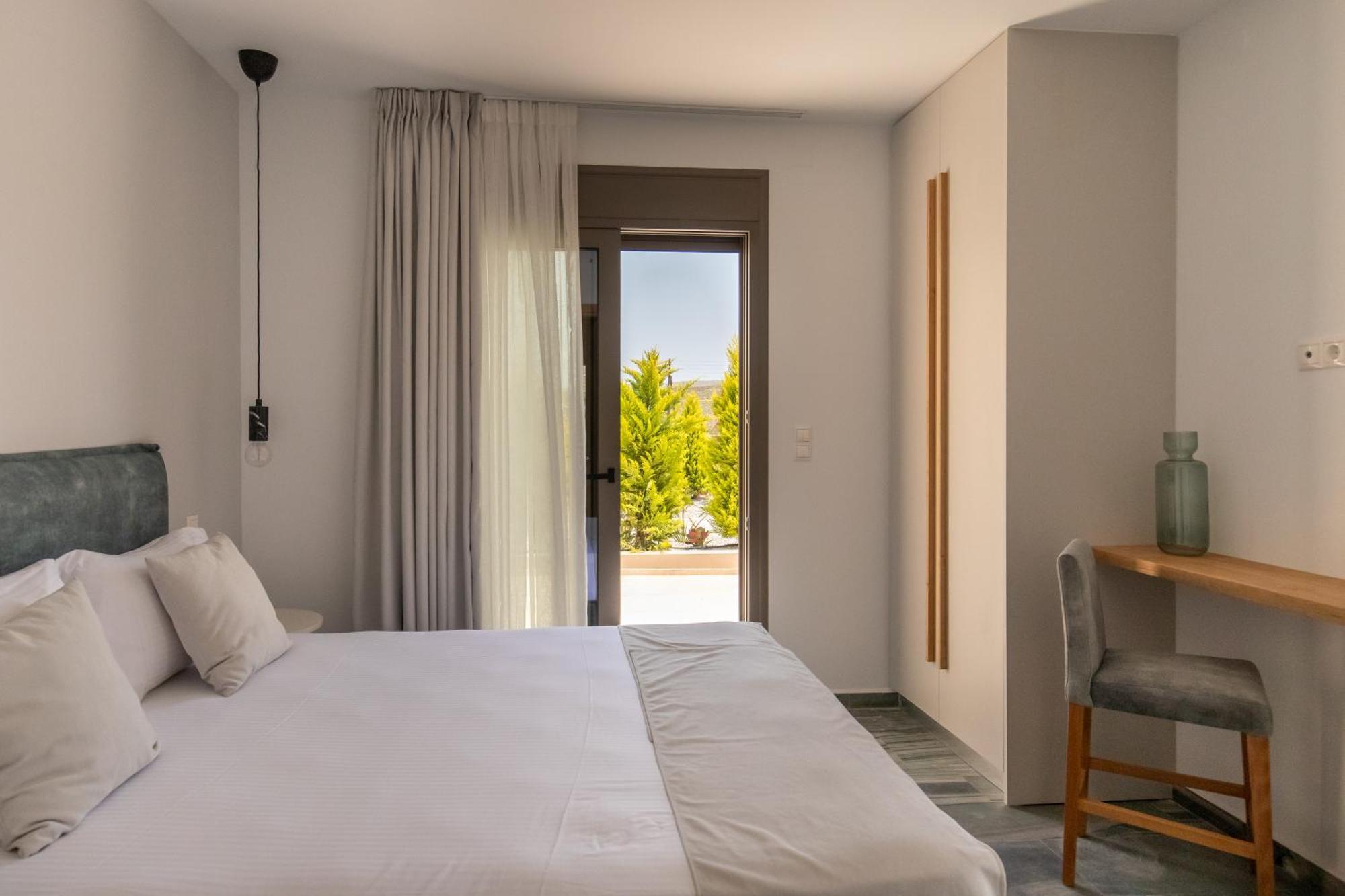 Marble Luxury Suites การ์เตรอส ภายนอก รูปภาพ