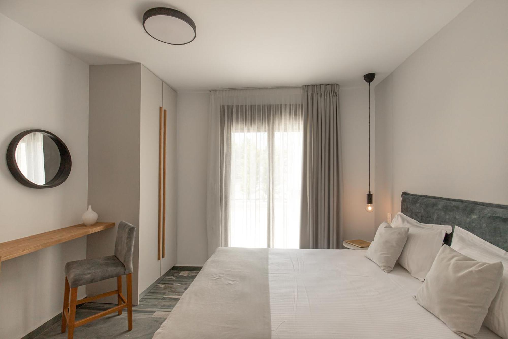 Marble Luxury Suites การ์เตรอส ภายนอก รูปภาพ