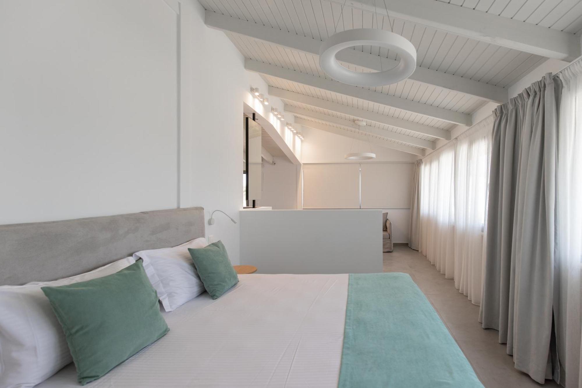 Marble Luxury Suites การ์เตรอส ภายนอก รูปภาพ